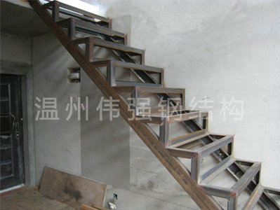 鋼結構樓梯
